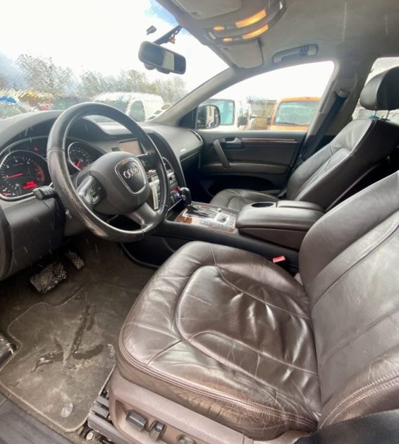 AUDI Q7 003 2006