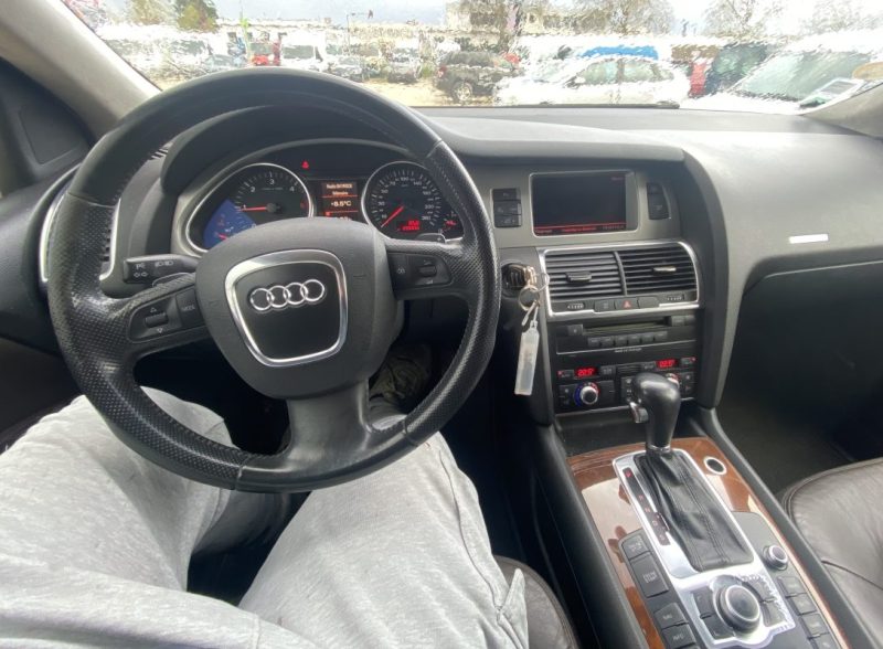 AUDI Q7 003 2006