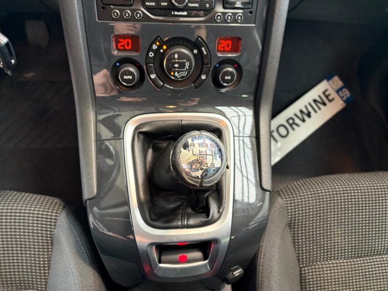 Peugeot  5008 1.6 BlueHDi 120ch 7PL 🚙 1ère main / Suivi complet ✅ / Embrayage neuf 🔧 / Garantie✅