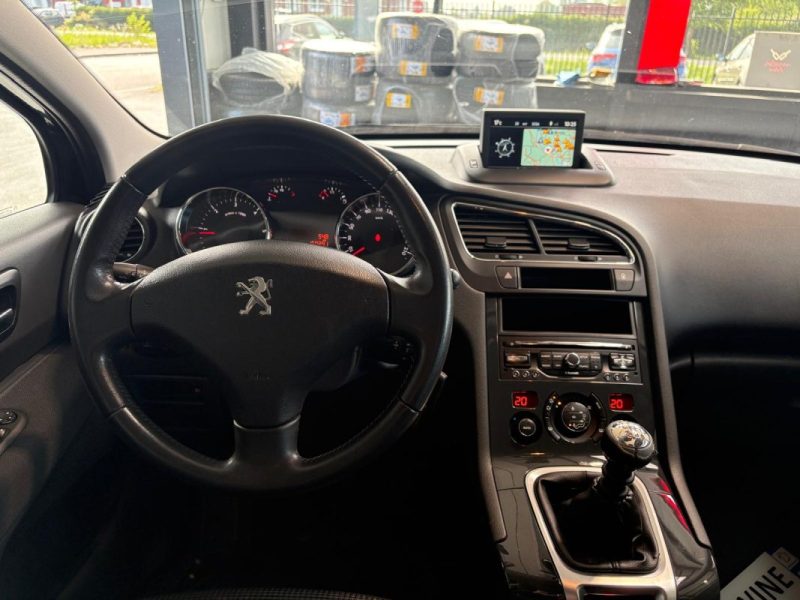 Peugeot  5008 1.6 BlueHDi 120ch 7PL 🚙 1ère main / Suivi complet ✅ / Embrayage neuf 🔧 / Garantie✅