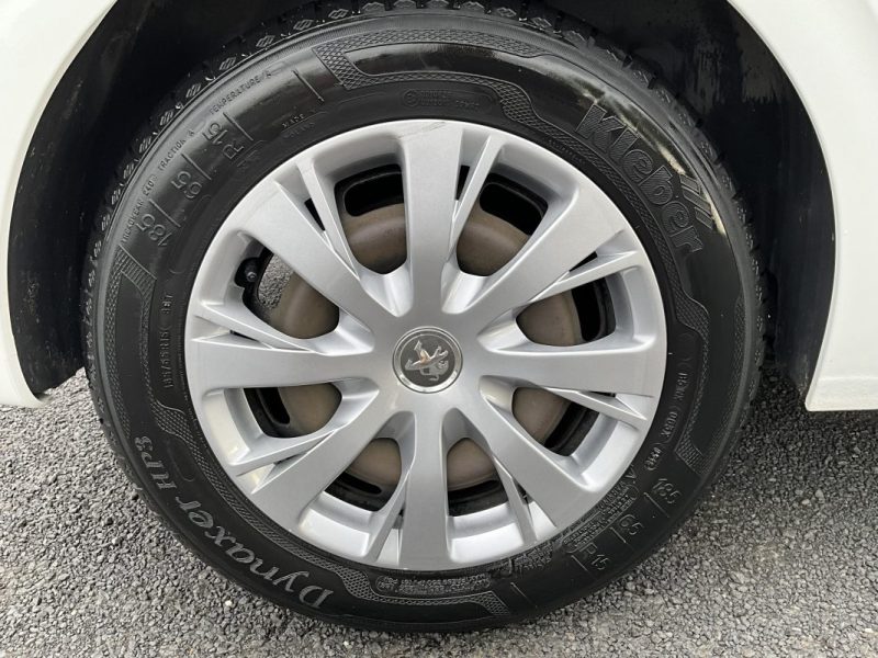 PEUGEOT 208 1.6 BLUEHDI 75 CV ACTIVE  