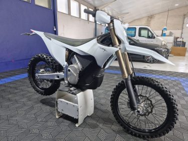 STARK VARG EX 80Cv 1er MAIN - 285 km - GARANTIE 11/2027 - 2025