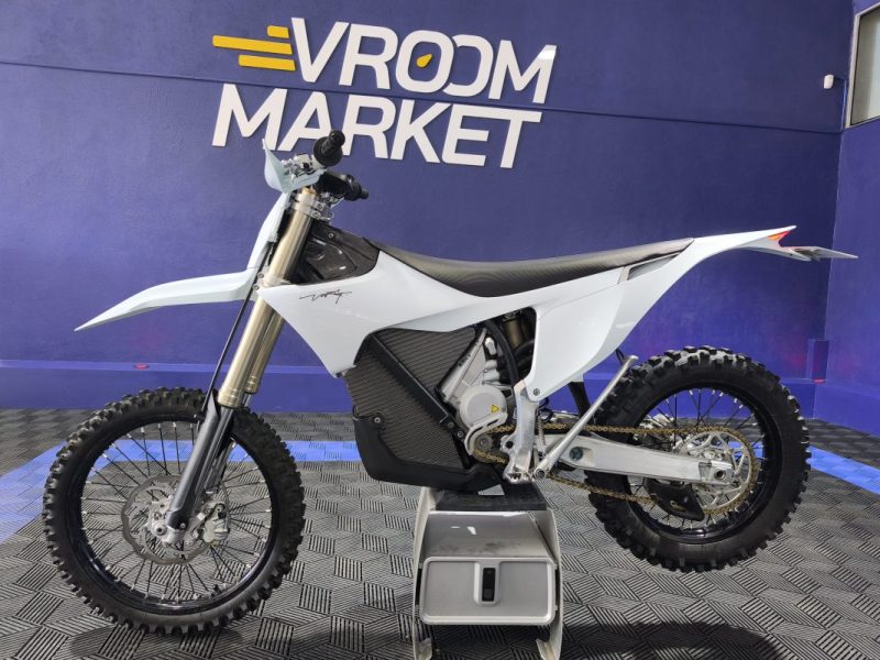 STARK VARG EX 80Cv 1er MAIN - 285 km - GARANTIE 11/2027 - 2025