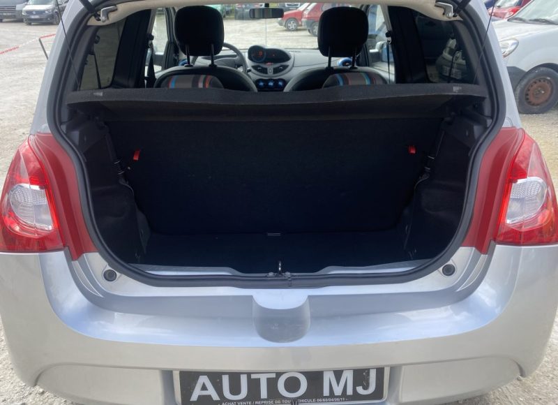 RENAULT TWINGO II 1.2 75 ACCESS 2012