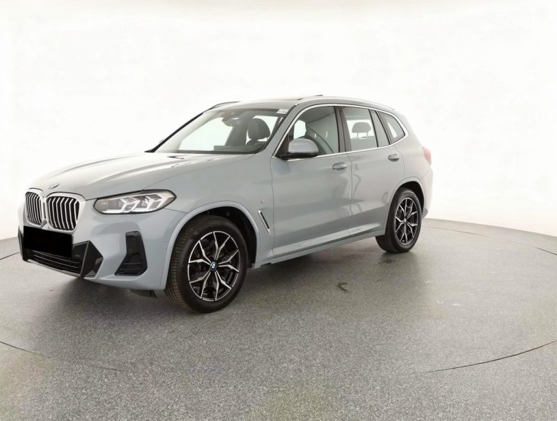 BMW X3 XDRIVE20D 190CH / TOIT PANO / CARPLAY / CAMÉRA / M SPORT