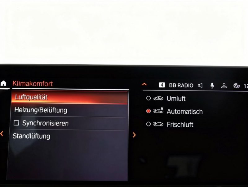 BMW X3 XDRIVE20D 190CH / TOIT PANO / CARPLAY / CAMÉRA / M SPORT