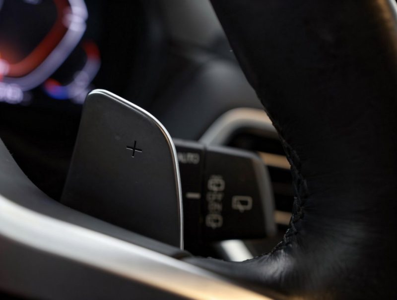 BMW X3 XDRIVE20D 190CH / TOIT PANO / CARPLAY / CAMÉRA / M SPORT