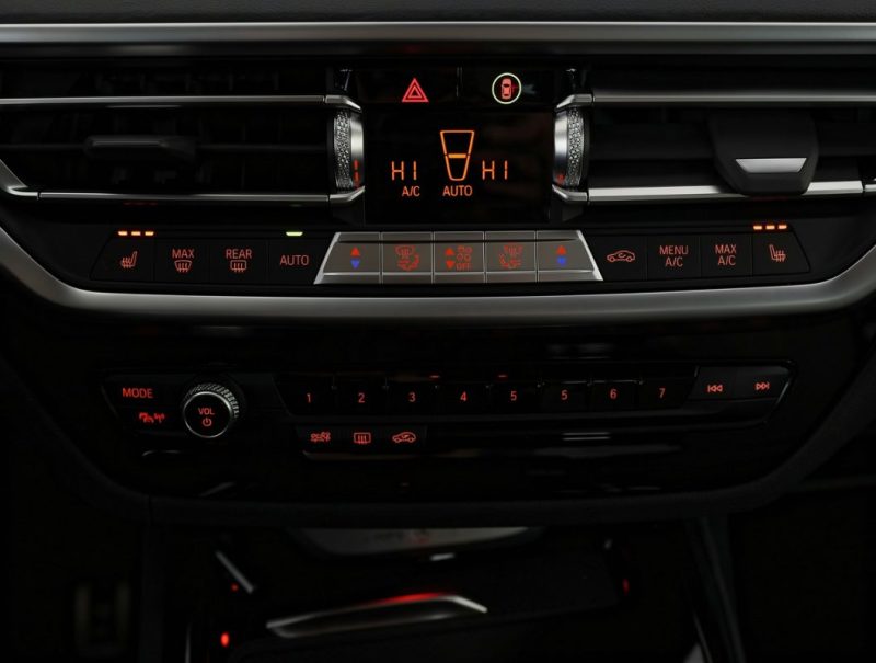 BMW X3 XDRIVE20D 190CH / TOIT PANO / CARPLAY / CAMÉRA / M SPORT