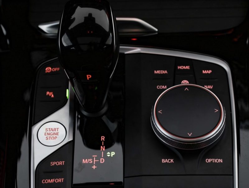 BMW X3 XDRIVE20D 190CH / TOIT PANO / CARPLAY / CAMÉRA / M SPORT