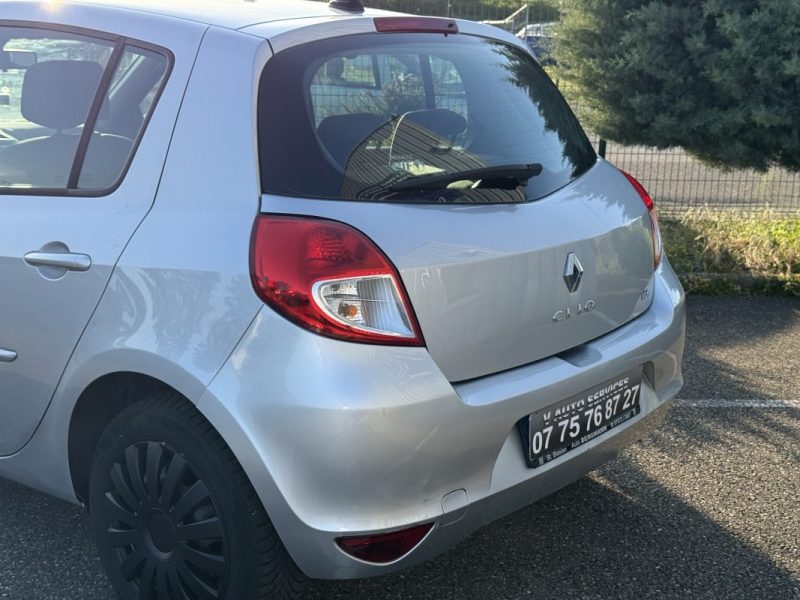 Renault Clio III 1.2 100ch Expression CLIM 