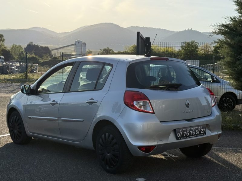 Renault Clio III 1.2 100ch Expression CLIM 
