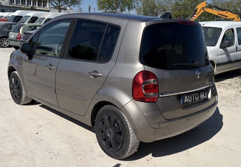 RENAULT MODUS 1.5 DCI 85 DYNAMIQUE QUICKSHIFT 2009