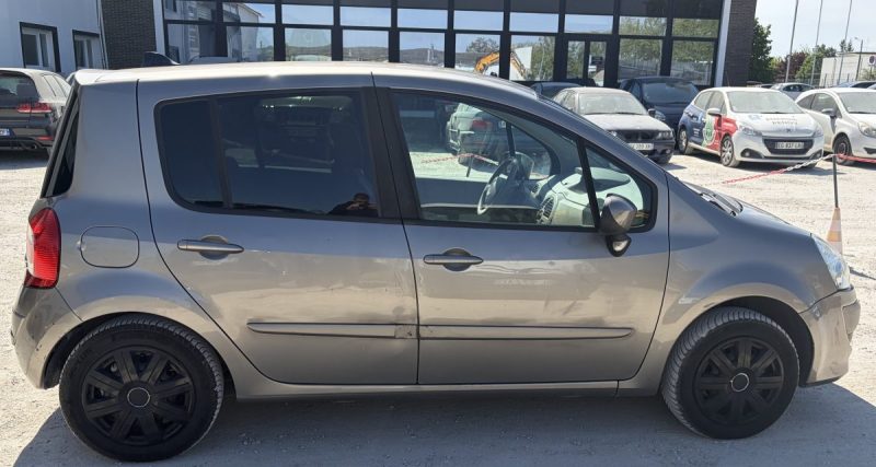 RENAULT MODUS 1.5 DCI 85 DYNAMIQUE QUICKSHIFT 2009