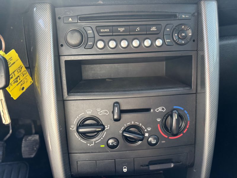 PEUGEOT 207 1.4E URBAN 2006