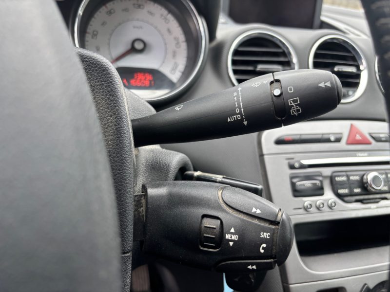 PEUGEOT 308 1.6 HDI 92 PREMIUM PACK 2011