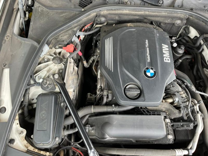 🚗 BMW SÉRIE 5 518d 2.0D 150 Ch 16V TURBO ⚙️ 🔗 Attelage 📱 Bluetooth 🪑 Intérieur cuir