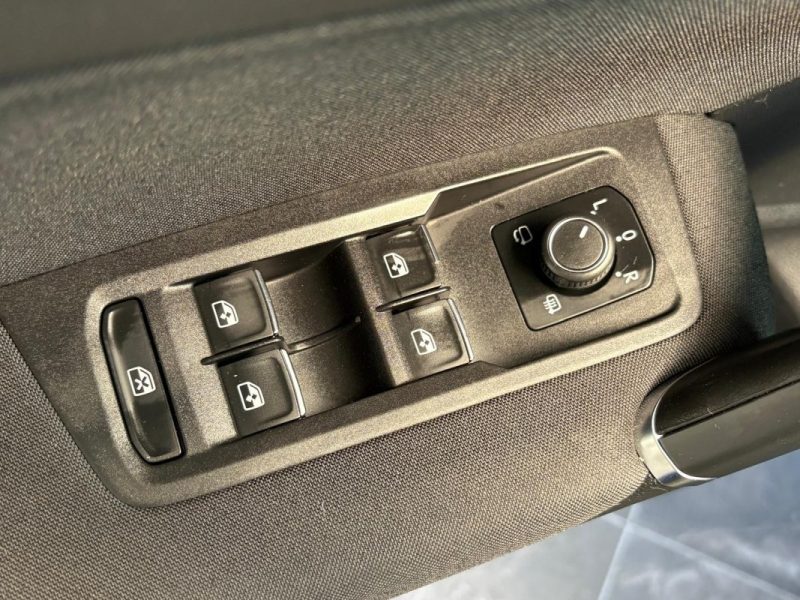 🚗 VOLKSWAGEN TOURAN SOUND 1.6 tdi 116 Ch ⚙️ 🧭 GPS 📱 CarPlay ❄️ Climatisation 🛡️ Garantie
