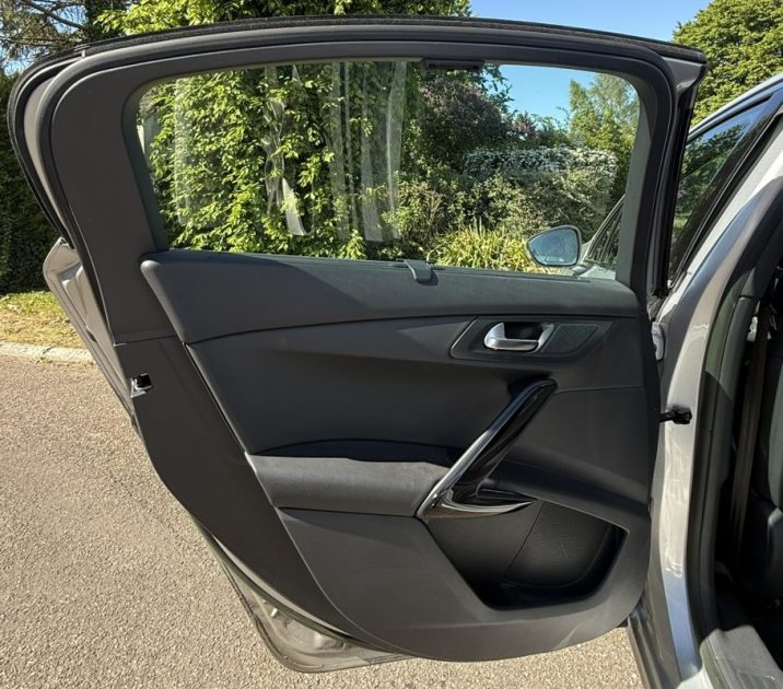 PEUGEOT 508 2.0 hdi 163ch FELINE SIÈGES CHAUFFANT/ COFFRE ÉLECTRIQUE / FEUX LED