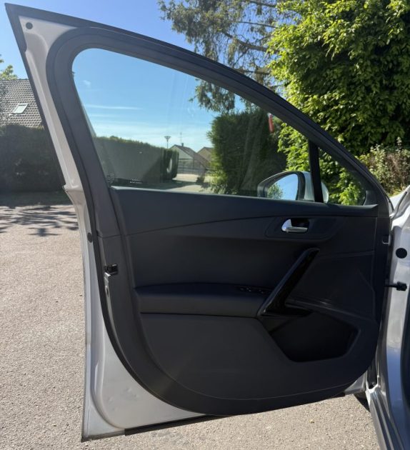 PEUGEOT 508 2.0 hdi 163ch FELINE SIÈGES CHAUFFANT/ COFFRE ÉLECTRIQUE / FEUX LED