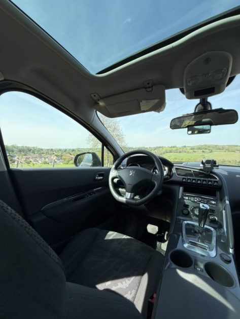 PEUGEOT 3008 1.6 e-hdi 115ch ALLURE AFFICHAGE TÊTE HAUTE/ TOIT PANORAMIQUE / BLUETOOTH