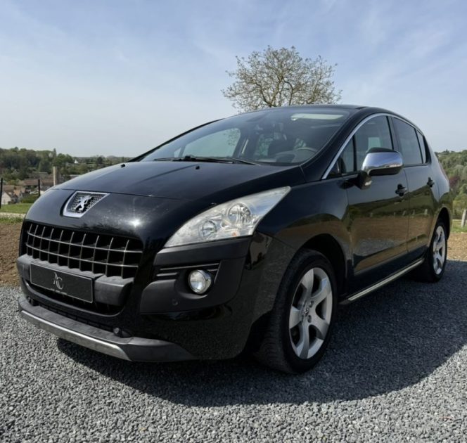 PEUGEOT 3008 1.6 e-hdi 115ch ALLURE AFFICHAGE TÊTE HAUTE/ TOIT PANORAMIQUE / BLUETOOTH