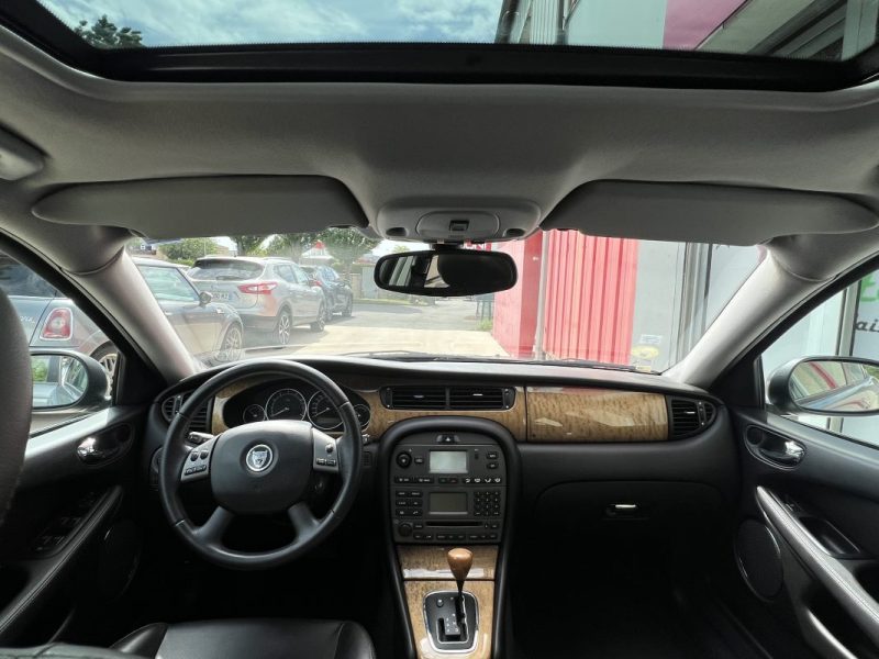 JAGUAR X-TYPE 3.0L V6 SPORT BVA 234CH - GARANTIE 6 MOIS 