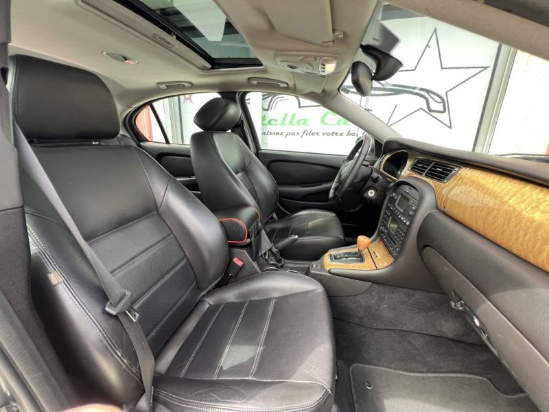 JAGUAR X-TYPE 3.0L V6 SPORT BVA 234CH - GARANTIE 6 MOIS 