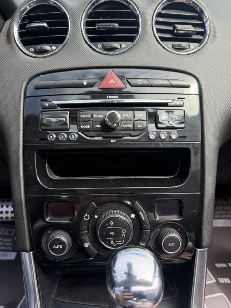 PEUGEOT 308 1.6 THP PLATINUM 2010 -  BVA - 55 030Kms - Premier Main - Distrib ok - SUIVIT PEUGEOT