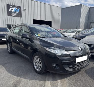 RENAULT MEGANEIII ESTATE 1.5 DCI 110CH FAP AUTHENTIQUE ECO² 2011 GARANTIE 