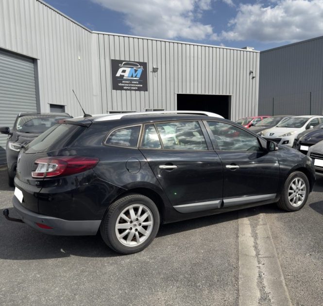 RENAULT MEGANEIII ESTATE 1.5 DCI 110CH FAP AUTHENTIQUE ECO² 2011 GARANTIE 