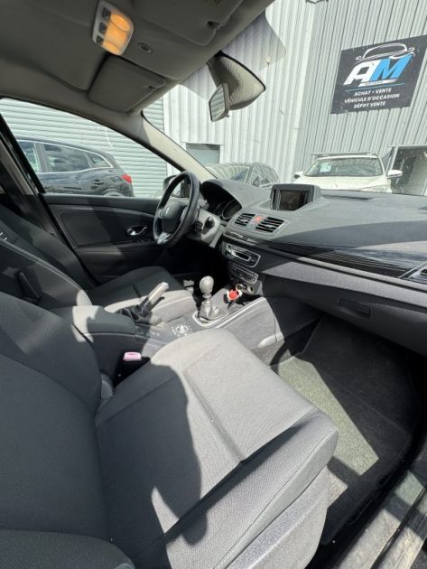RENAULT MEGANEIII ESTATE 1.5 DCI 110CH FAP AUTHENTIQUE ECO² 2011 GARANTIE 