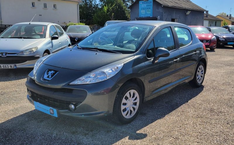 PEUGEOT 207 1.4 HDI 70 EXECUTIVE - Distribution neuve