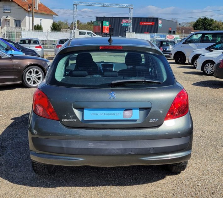 PEUGEOT 207 1.4 HDI 70 EXECUTIVE - Distribution neuve