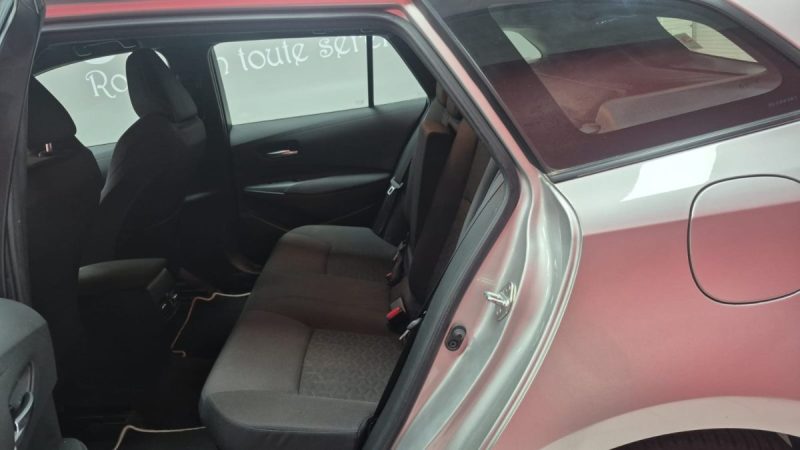 TOYOTA COROLLA TOURING SPORTS 184cv DYNAMIC BUSINESS/1 ERE MAIN/TVA RECUPERABLE