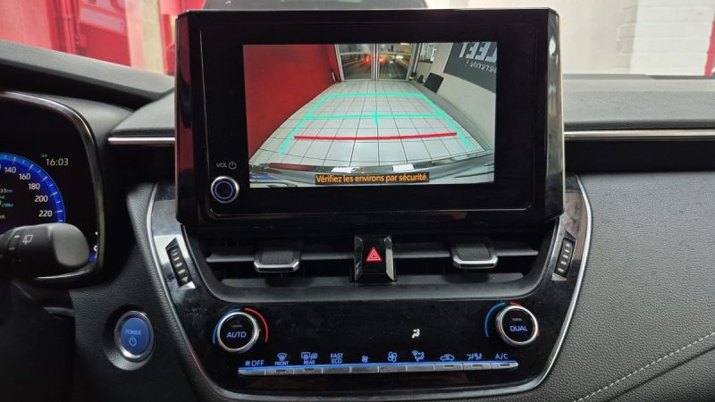 TOYOTA COROLLA TOURING SPORTS 184cv DYNAMIC BUSINESS/1 ERE MAIN/TVA RECUPERABLE