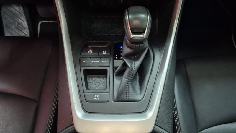 TOTOYA RAV4 SUV HYBRIDE 218cv DYNAMIC BUSINESS/1 ERE MAIN/TVA RECUPERABLE