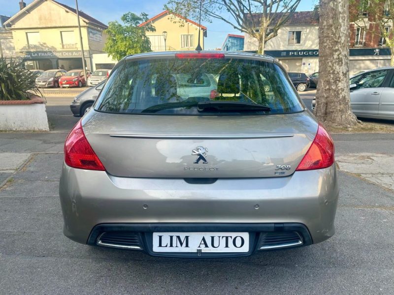 PEUGEOT 308 1.6 e-HDI 115 STYLE  