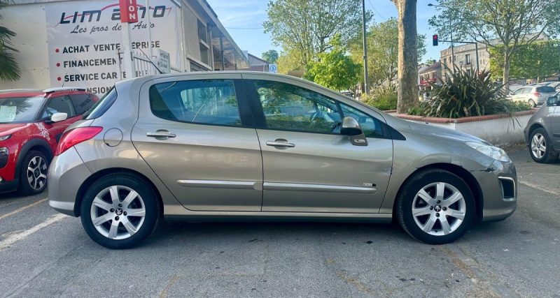 PEUGEOT 308 1.6 e-HDI 115 STYLE  