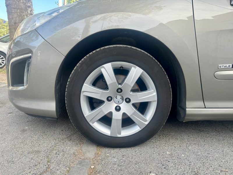 PEUGEOT 308 1.6 e-HDI 115 STYLE  