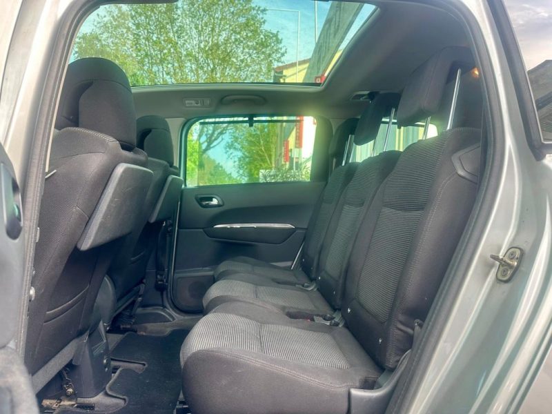 PEUGEOT 5008 2.0 HDI 150 PREMIUM PACK 7 Places