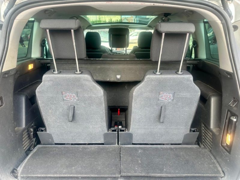 PEUGEOT 5008 2.0 HDI 150 PREMIUM PACK 7 Places