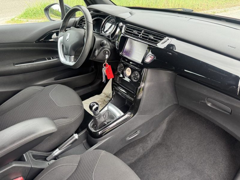 DS DS3 CABRIOLET 1.2 110CH SO CHIC 