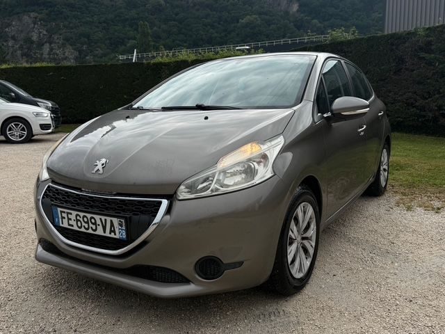 PEUGEOT 208 1.0 VTI 70 CV ACTIVE 5 PORTES ENTRETIEN DISTRIBUTION OK FAIBLE KILOMÉTRAGE 2015