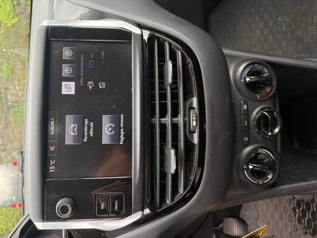 PEUGEOT 208 1.0 VTI 70 CV ACTIVE 5 PORTES ENTRETIEN DISTRIBUTION OK FAIBLE KILOMÉTRAGE 2015