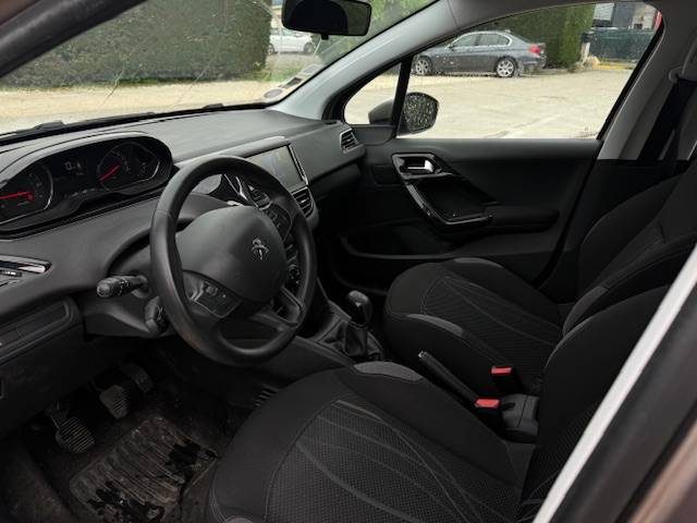 PEUGEOT 208 1.2 VTI 82 CV ACTIVE 5 PORTES ENTRETIEN DISTRIBUTION OK 2012
