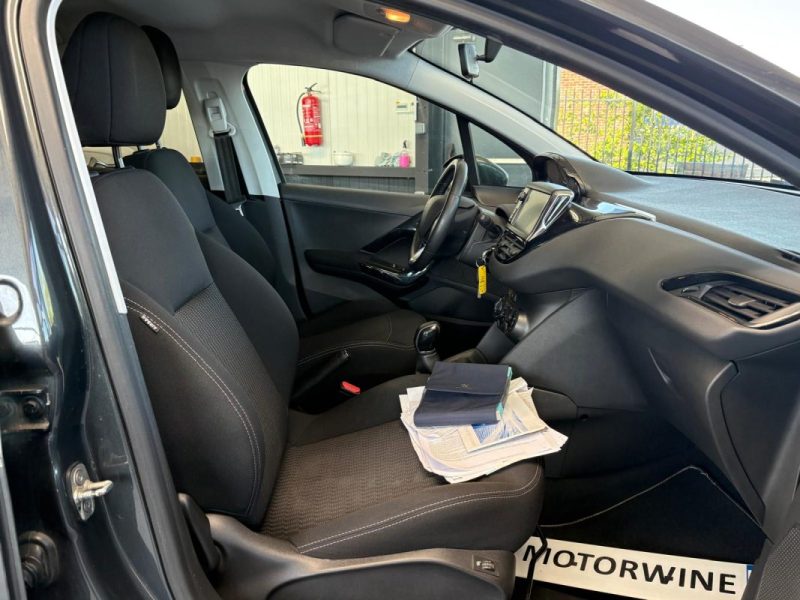 🚗 PEUGEOT 208 1.6 BLUEHDI 100ch ♨️Sièges chauffants❄️Climatisation📱 Bluetooth