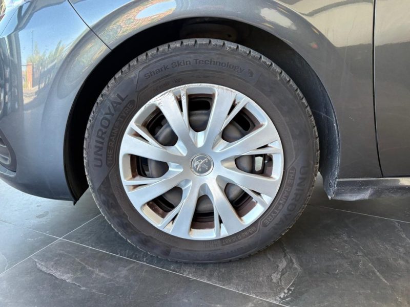 🚗 PEUGEOT 208 1.6 BLUEHDI 100ch ♨️Sièges chauffants❄️Climatisation📱 Bluetooth