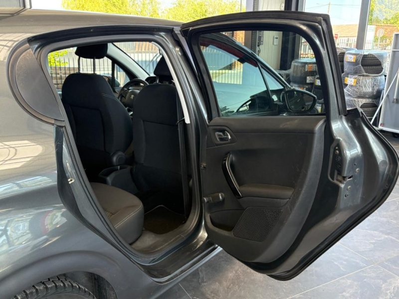 🚗 PEUGEOT 208 1.6 BLUEHDI 100ch ♨️Sièges chauffants❄️Climatisation📱 Bluetooth