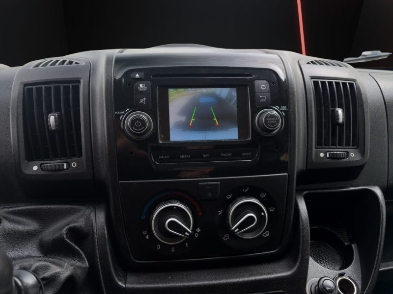 PEUGEOT BOXER 2.0 BlueHDI 110 cv L2H2 Cabine Approfondie Pro / 7 places / Attelage