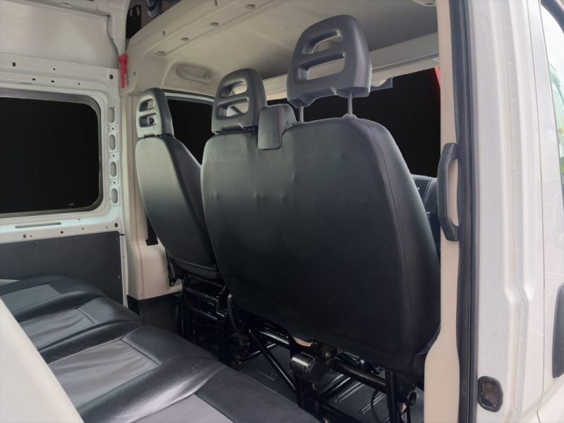 PEUGEOT BOXER 2.0 BlueHDI 110 cv L2H2 Cabine Approfondie Pro / 7 places / Attelage